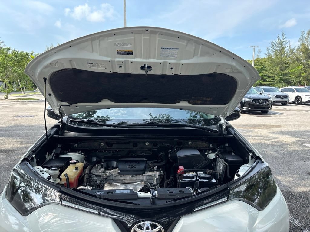 Used 2017 Toyota RAV4 LE FWD image 12