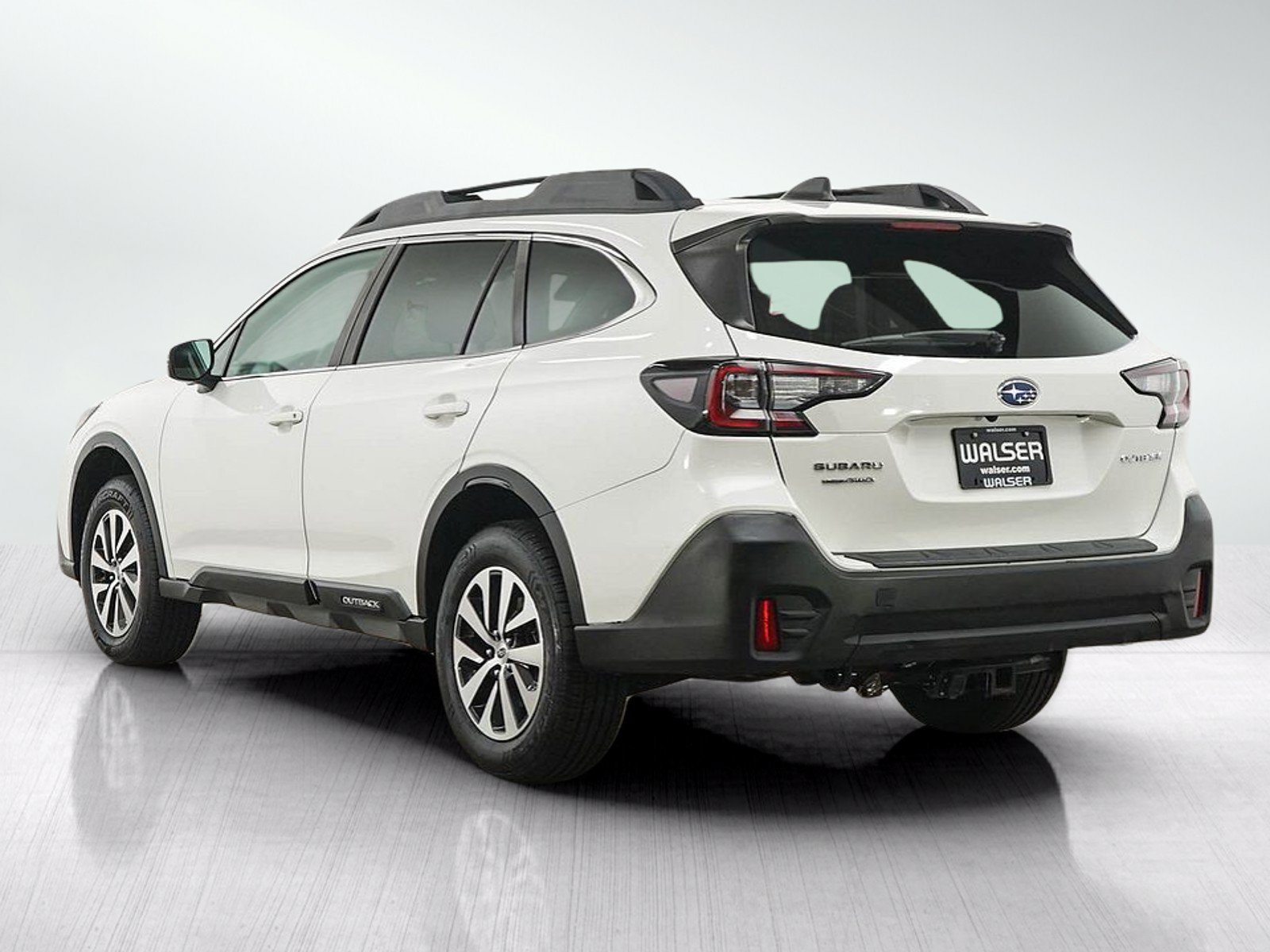 Used 2020 Subaru Outback Premium w/ Popular Package #1 AWD/4WD image 3