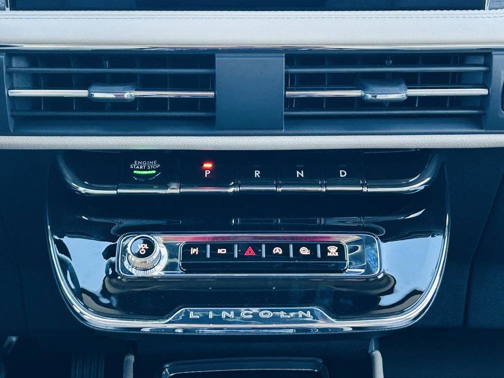 New 2026 Lincoln Corsair Premiere image 27