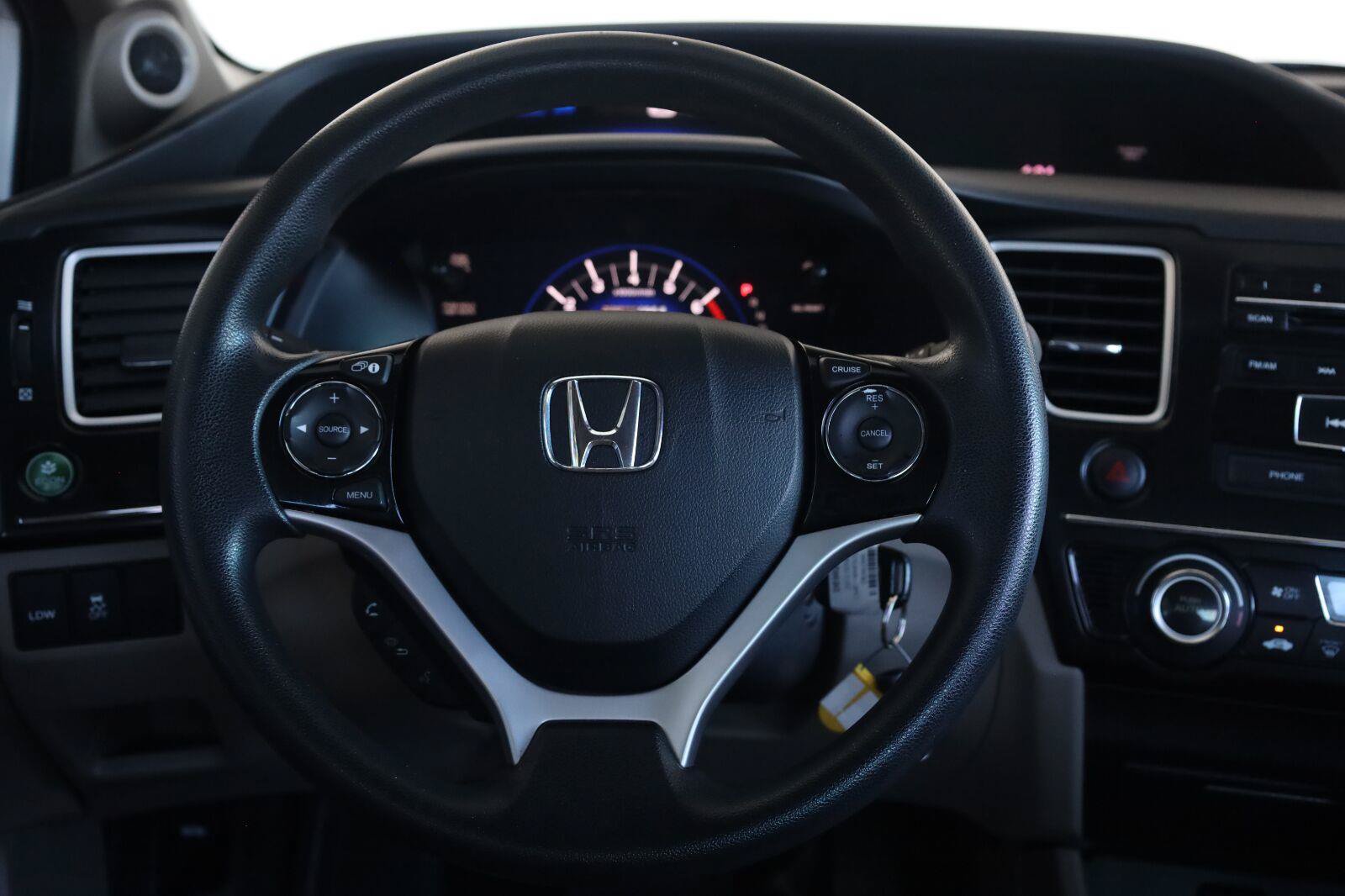 Used 2013 Honda Civic Hybrid Sedan image 30