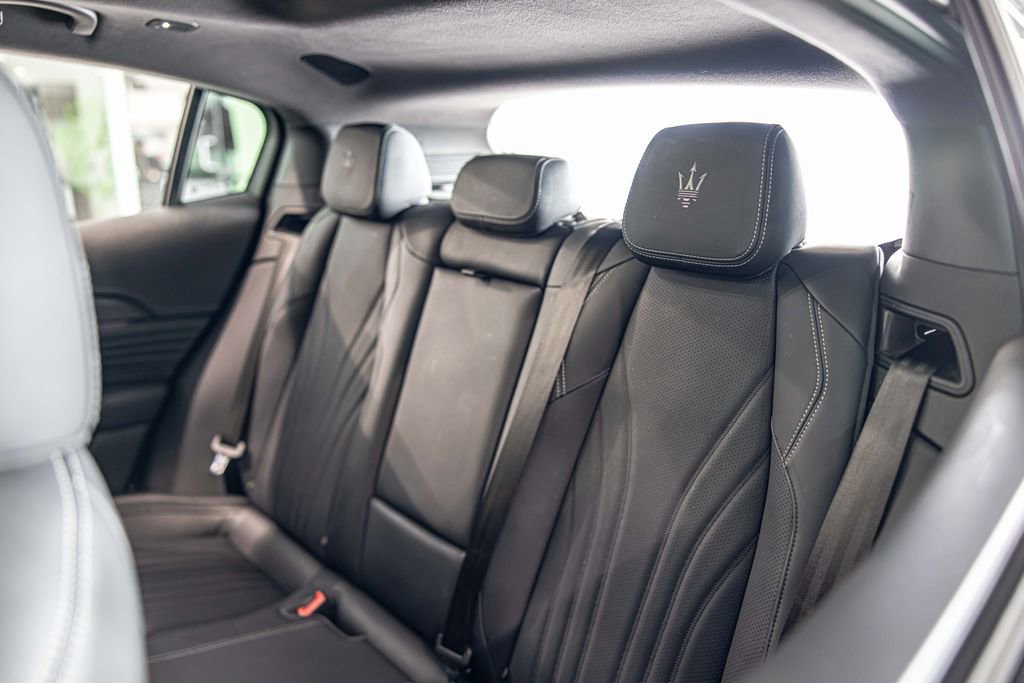 Used 2023 Maserati Grecale Modena image 31