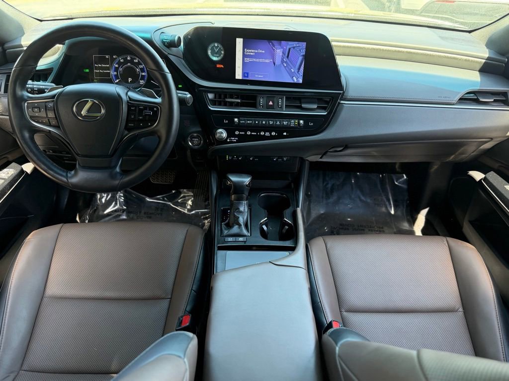 Used 2025 Lexus ES 300h w/ Premium Package image 40