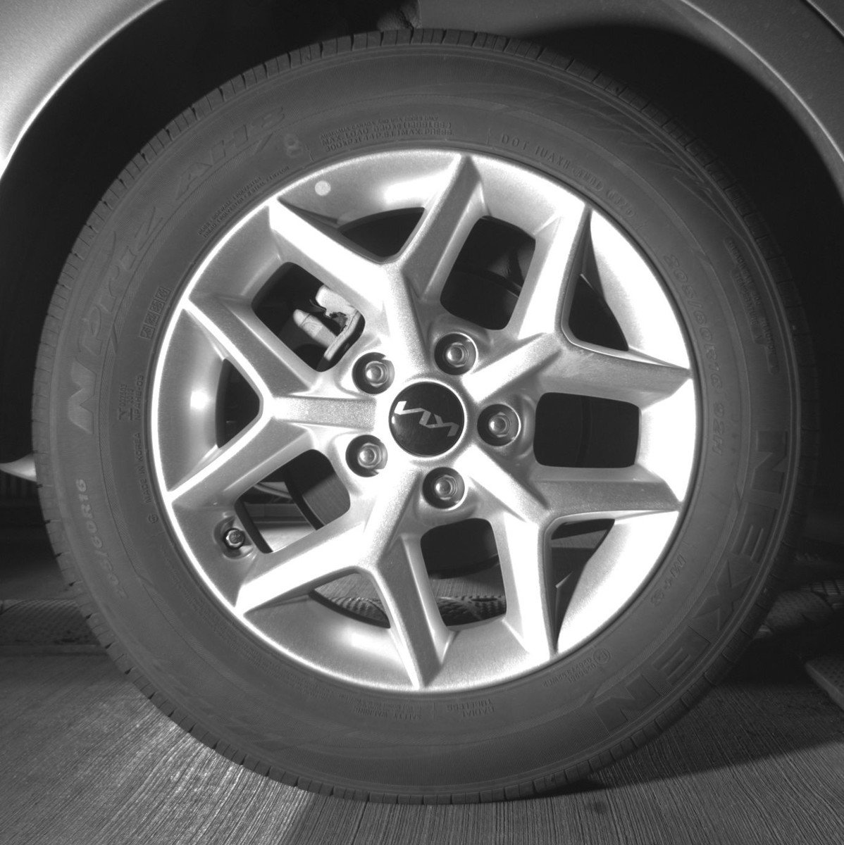 Used 2025 Kia Soul LX w/ LX Technology Package FWD image 15