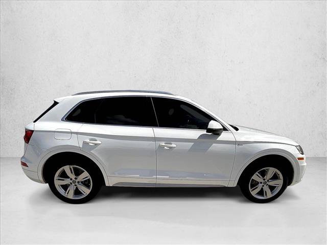 Used 2019 Audi Q5 2.0T Premium w/ Convenience Package AWD/4WD image 3