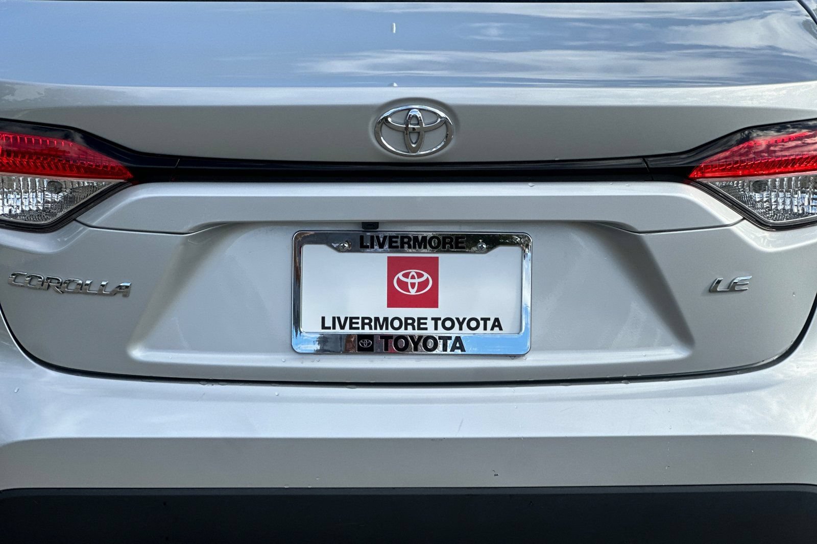 Used 2024 Toyota Corolla LE FWD image 45