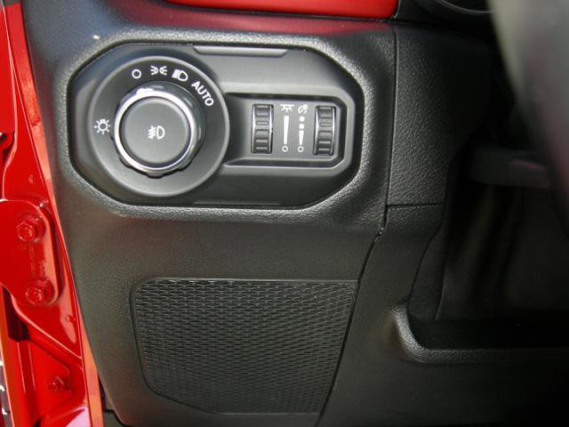 Used 2021 Jeep Wrangler Unlimited Rubicon image 18