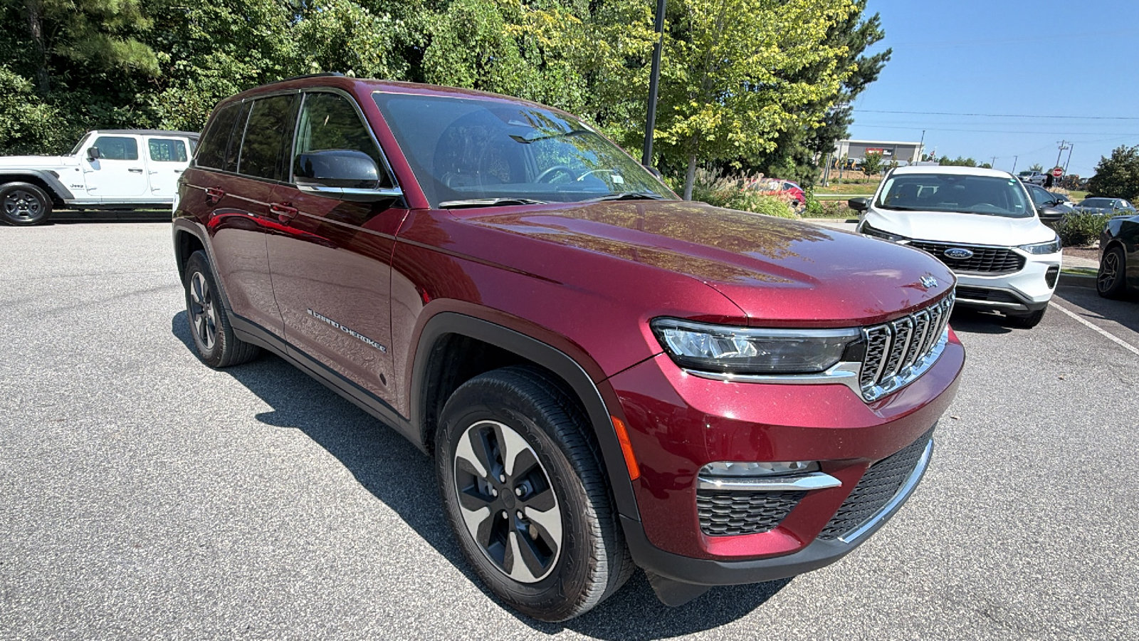 Used 2024 Jeep Grand Cherokee Limited 4xe AWD/4WD image 5