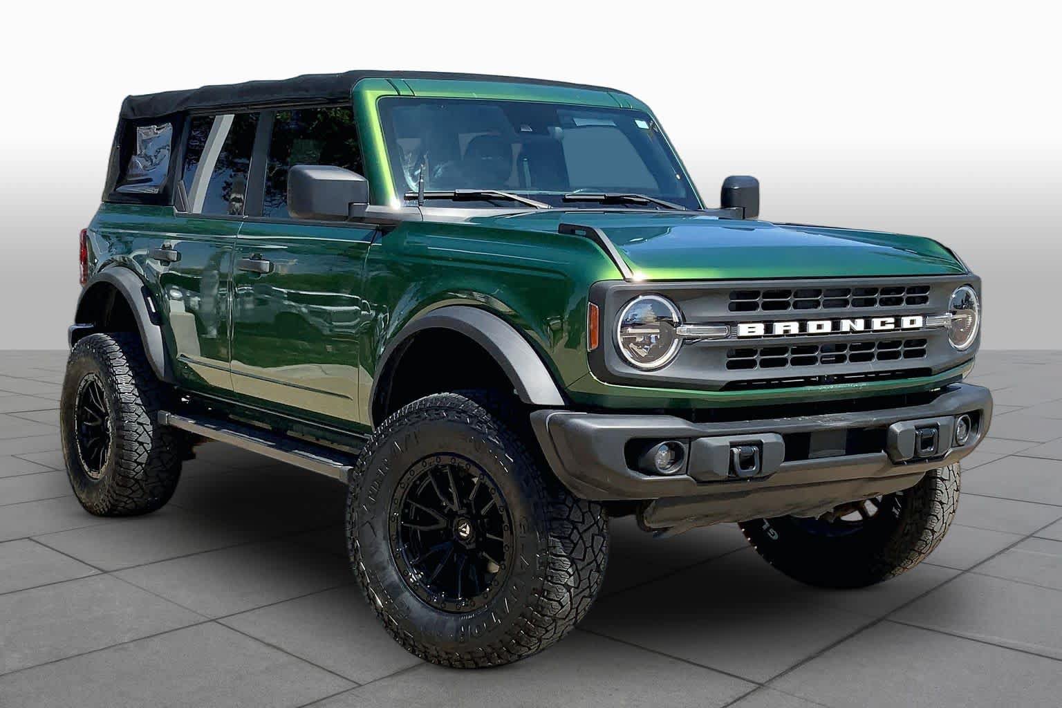 Used 2022 Ford Bronco Black Diamond AWD/4WD image 3