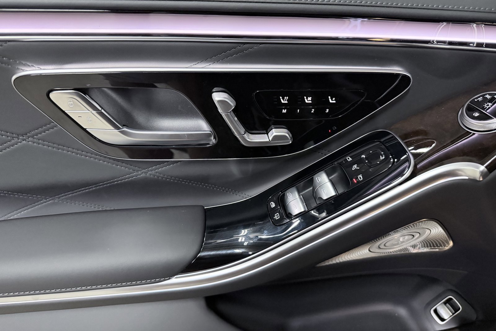 New 2026 Mercedes-Benz Maybach S 580 4MATIC image 10