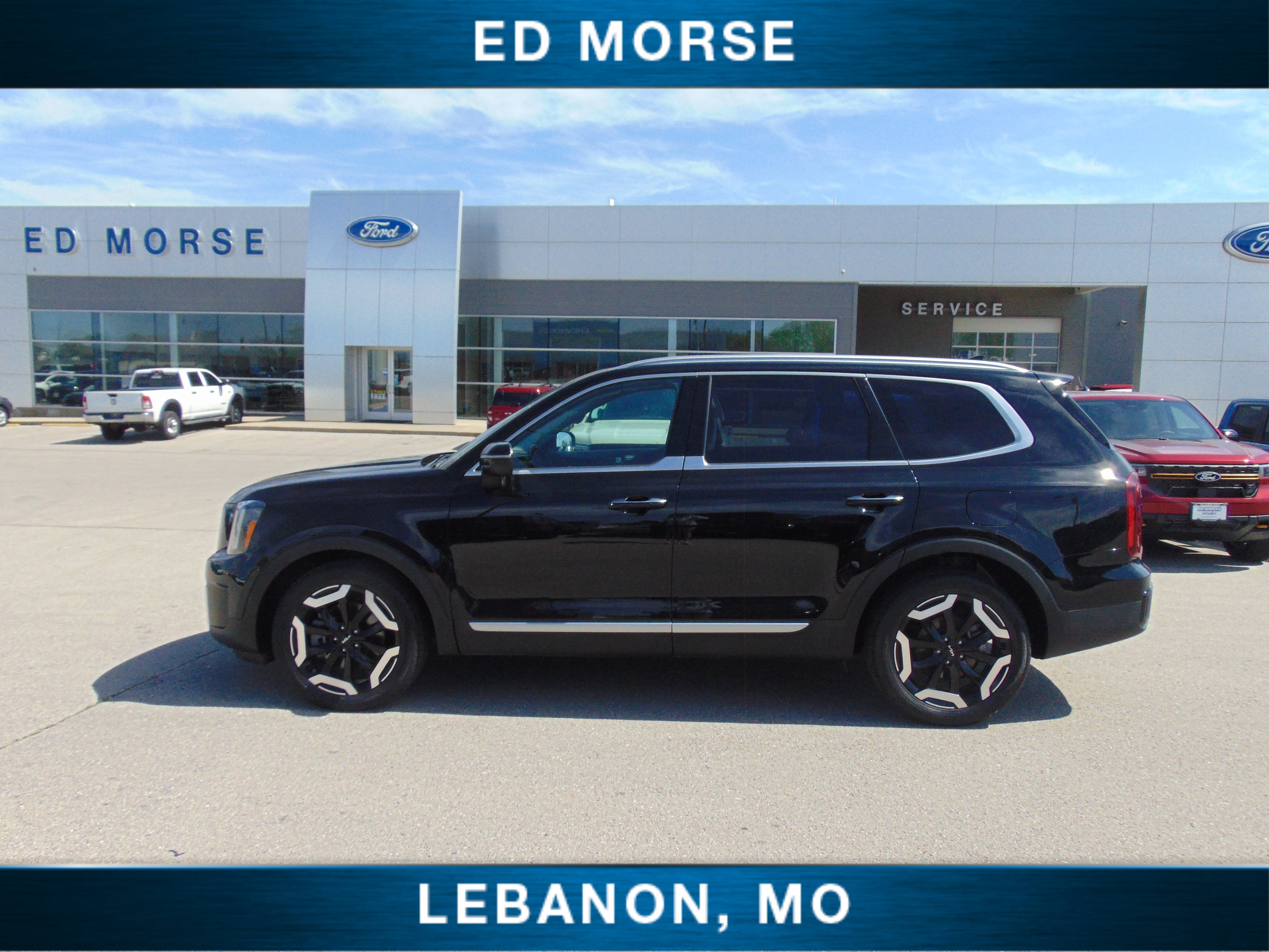 Used 2025 Kia Telluride S AWD/4WD image 2