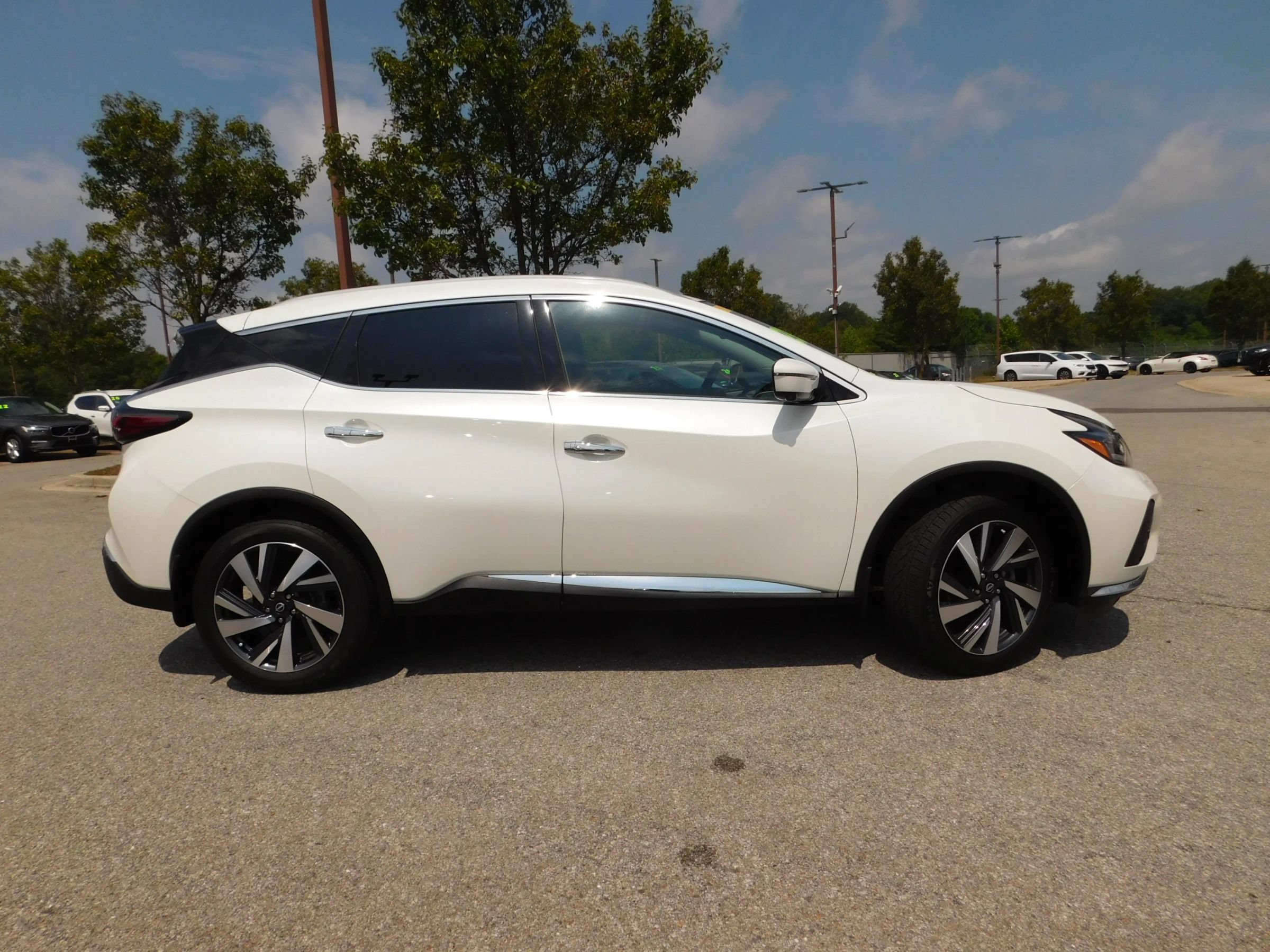 Used 2023 Nissan Murano SL FWD image 5