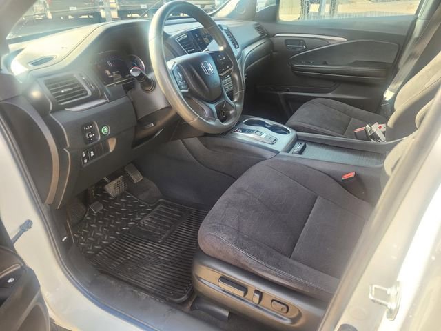 Used 2022 Honda Pilot Sport image 2