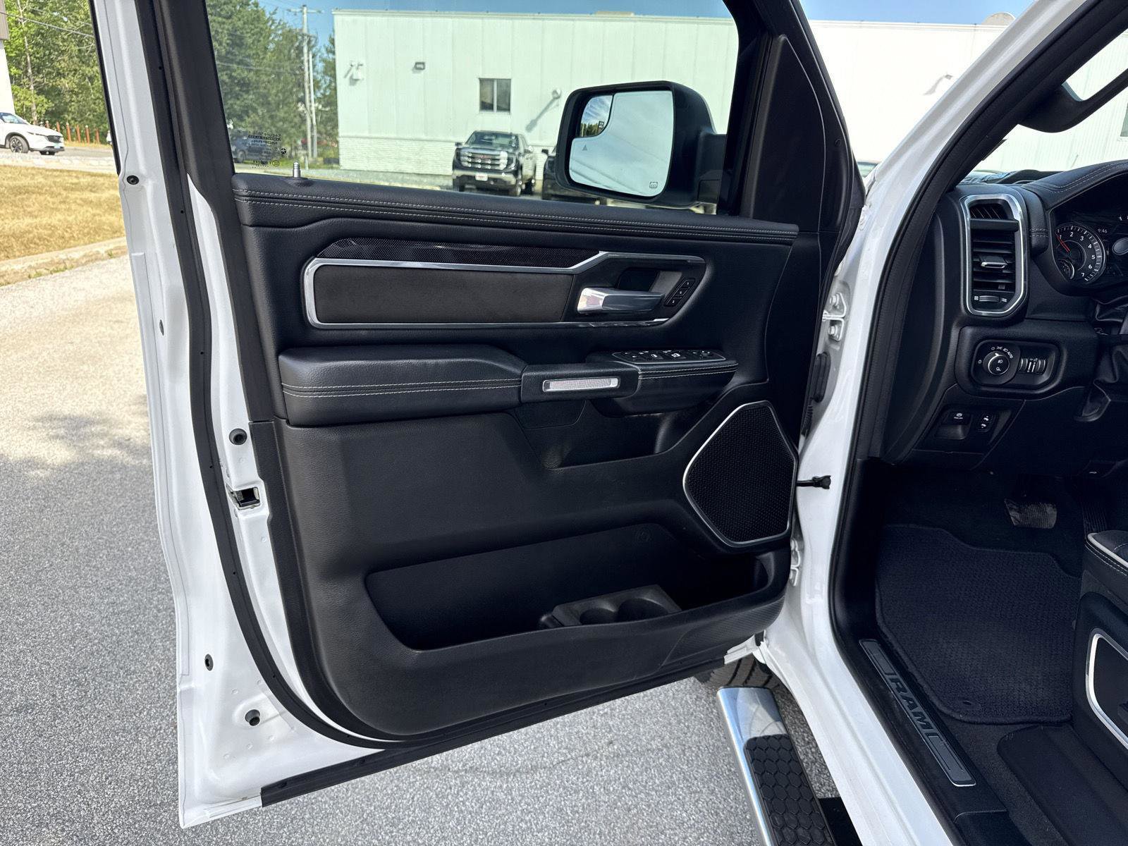 Used 2022 RAM 1500 Laramie w/ Sport Appearance Package image 14