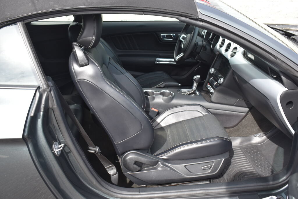 Used 2016 Ford Mustang GT Premium w/ Equipment Group 401A RWD image 21
