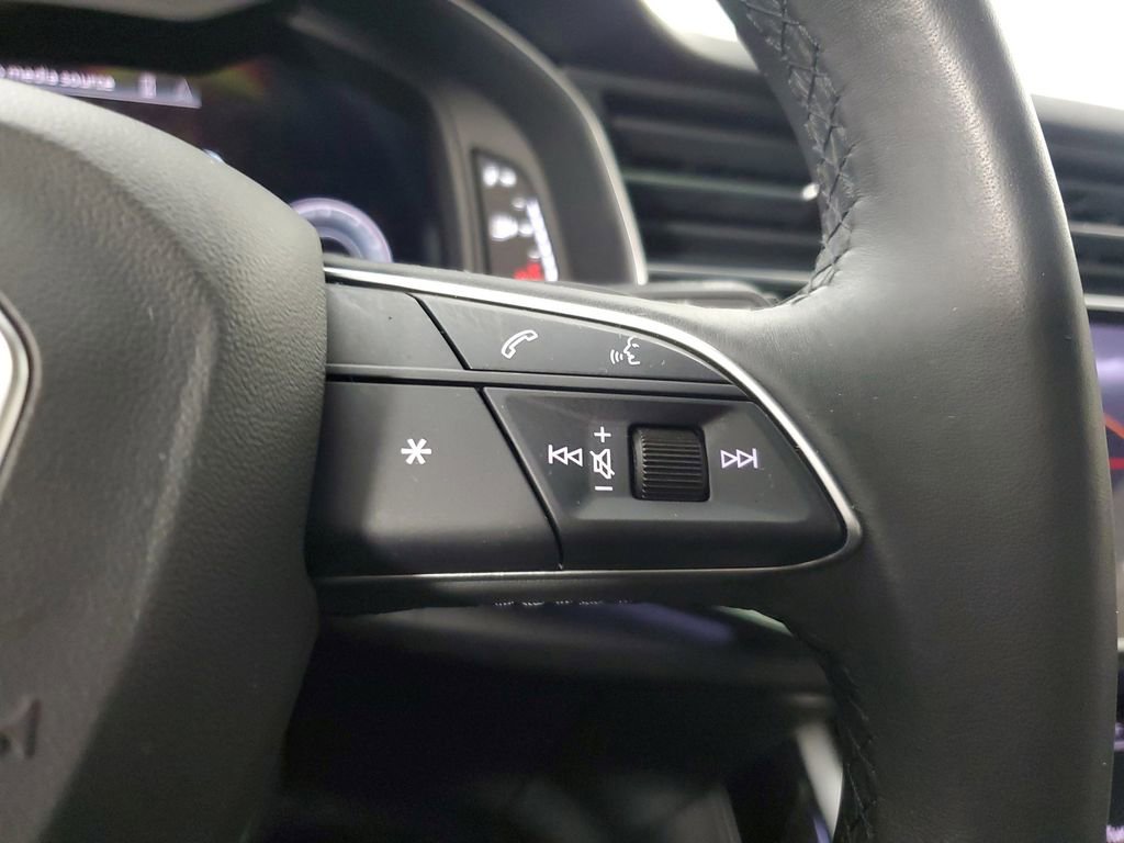 Used 2023 Audi Q7 2.0T Premium w/ Convenience Package image 26