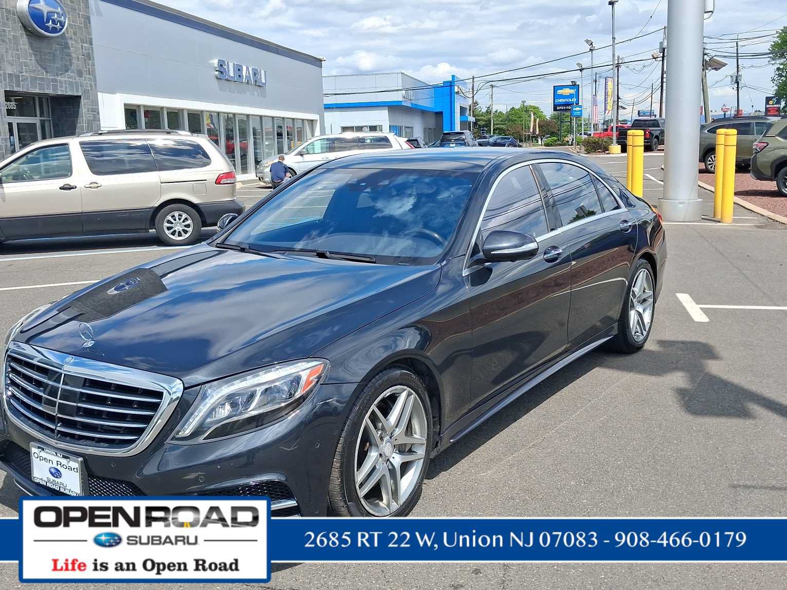 Used 2017 Mercedes-Benz S 550 4MATIC Sedan image 3