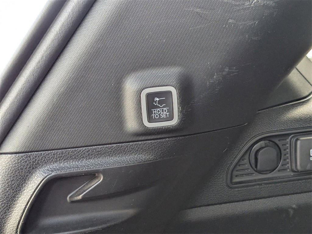 Used 2024 Jeep Grand Cherokee Altitude image 35