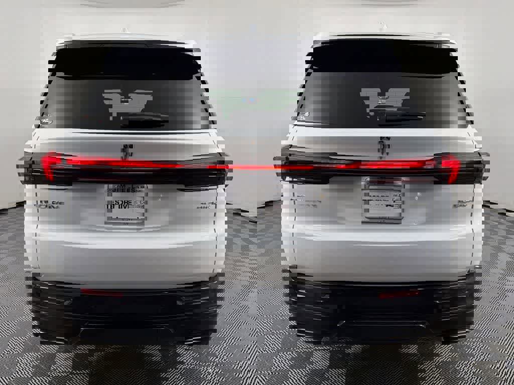 New 2026 Buick Enclave Sport Touring w/ Super Cruise Package image 9