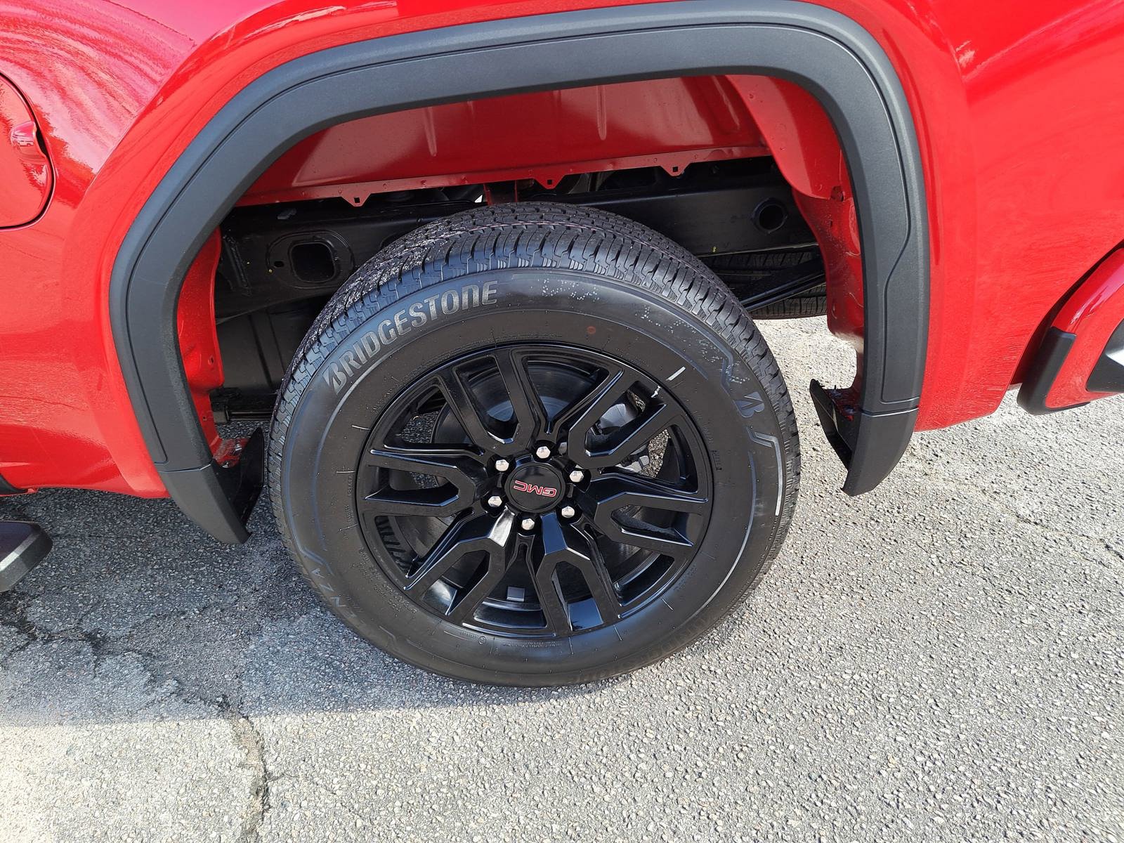 New 2025 GMC Sierra 1500 Elevation w/ LPO, Elevation Black Package AWD/4WD image 33