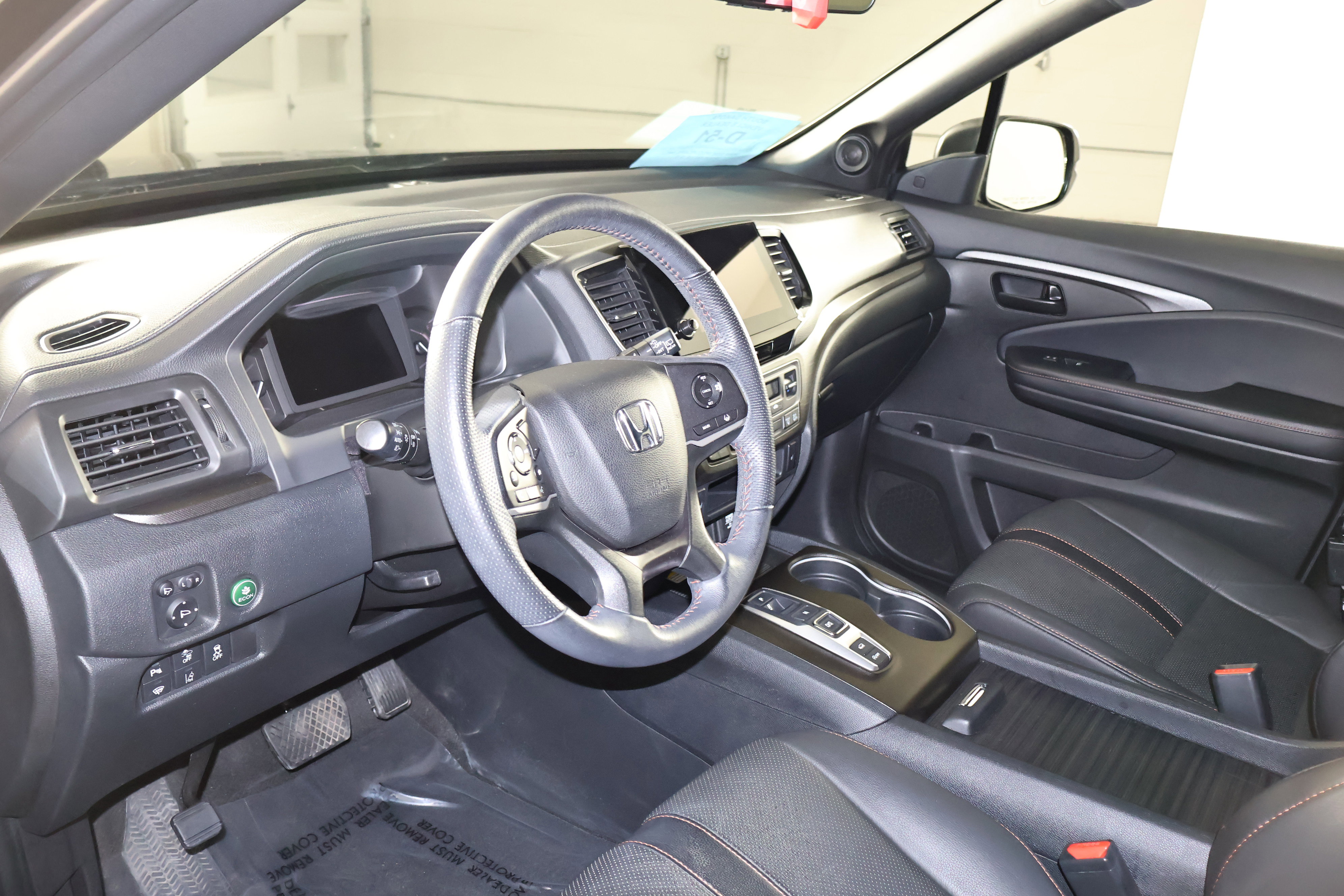 Certified 2022 Honda Passport TrailSport image 2