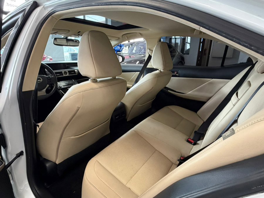 Used 2014 Lexus IS 250 w/ Premium Package RWD image 20