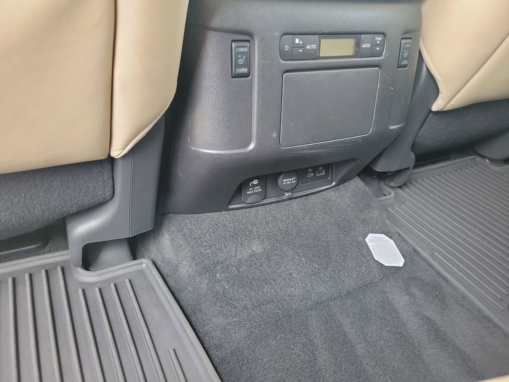 Used 2021 Nissan Armada Platinum w/ Captain's Chairs Package AWD/4WD image 39