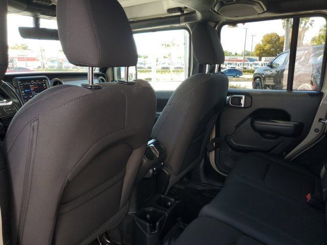Certified 2022 Jeep Wrangler Unlimited Sport AWD/4WD image 16