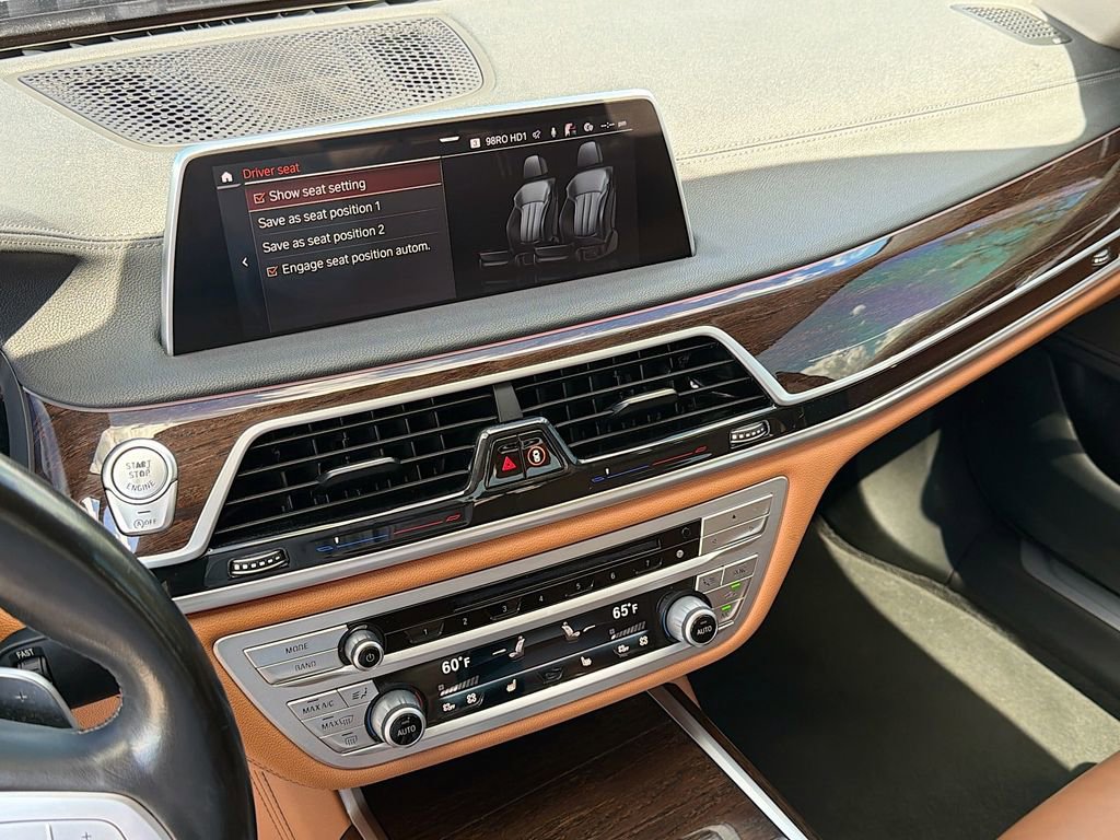 Used 2020 BMW 740i w/ Premium Package image 28