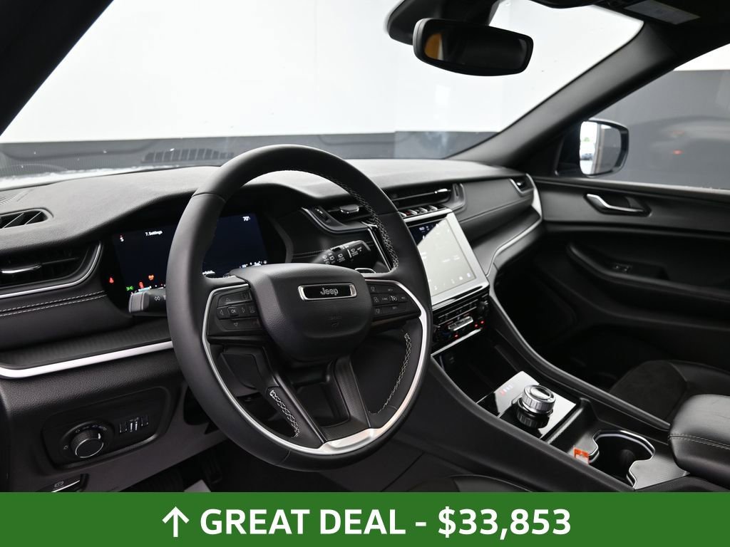 Used 2024 Jeep Grand Cherokee Altitude image 21