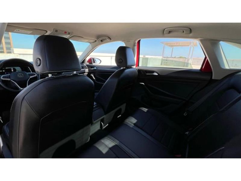 Used 2023 Volkswagen Jetta SE image 23