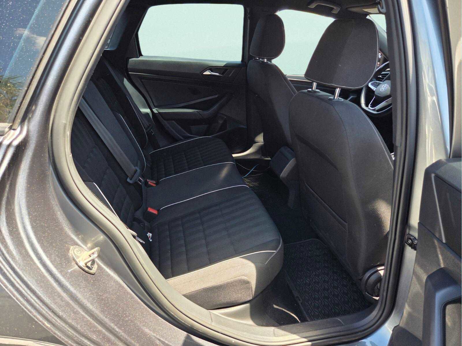 Used 2022 Volkswagen Jetta Sport FWD image 13