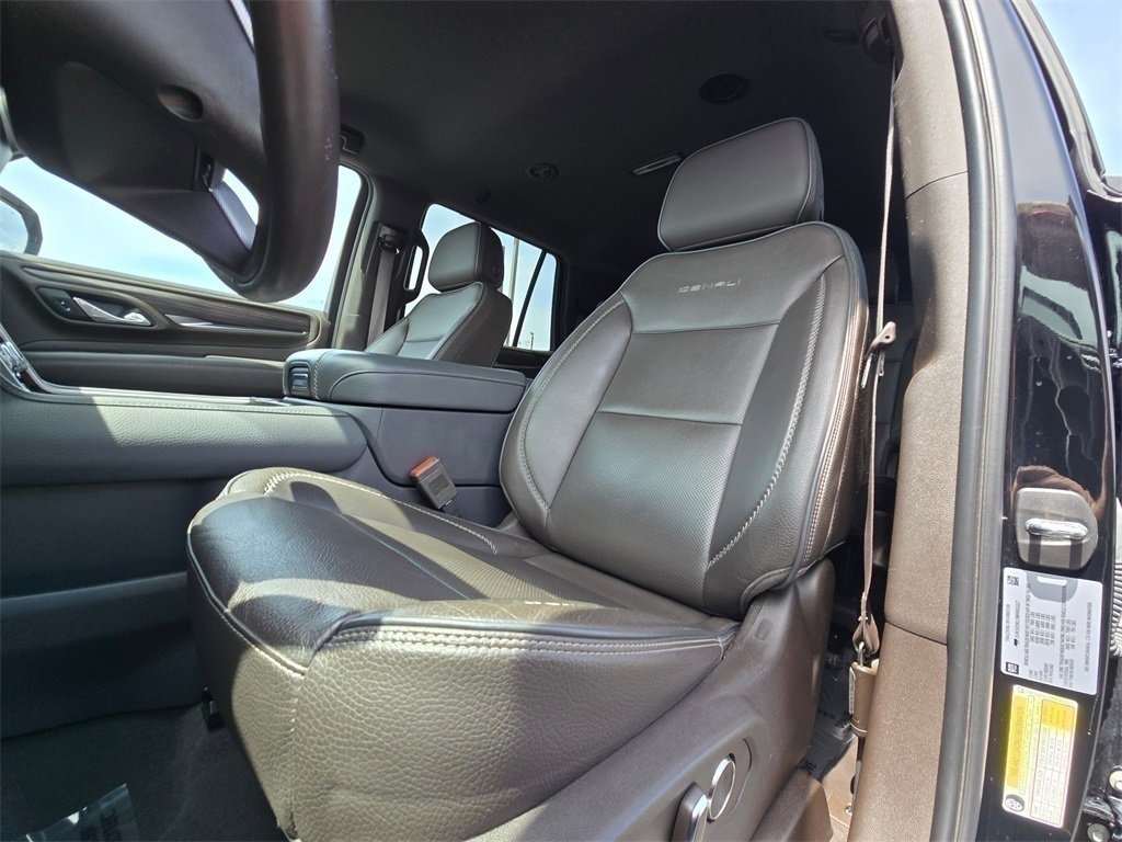 Used 2021 GMC Yukon Denali image 18