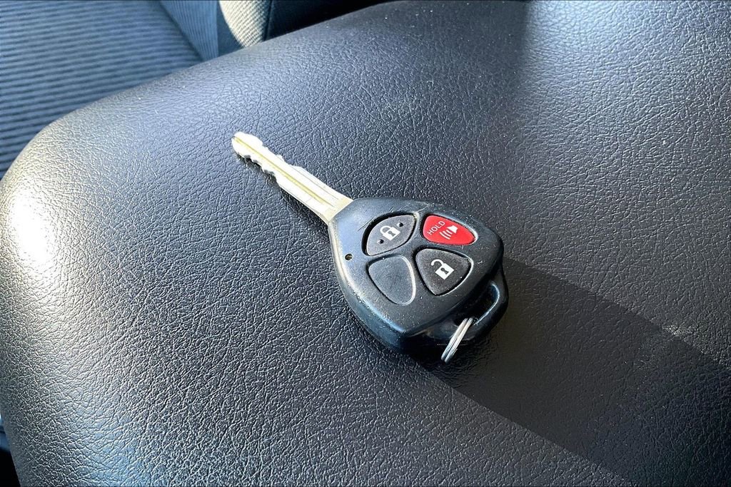 Used 2016 Toyota 4Runner SR5 image 10