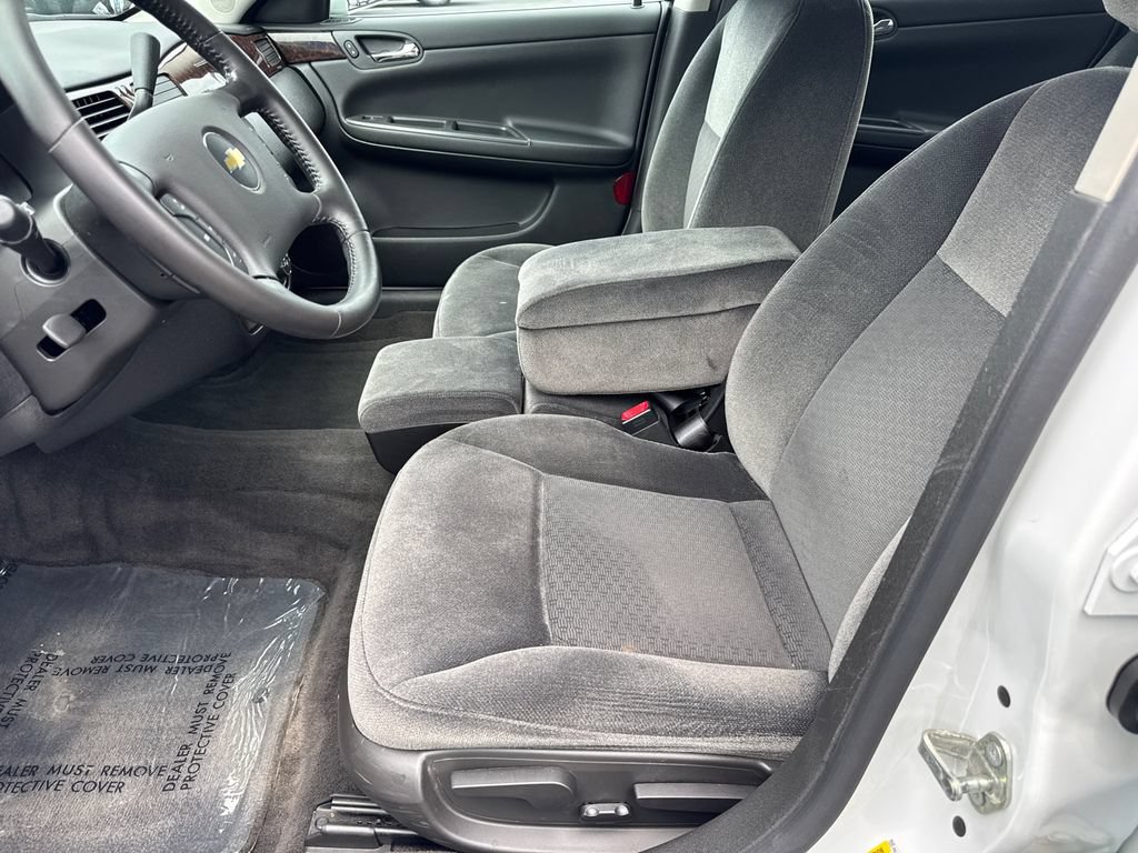 Used 2014 Chevrolet Impala Limited LS FWD image 10