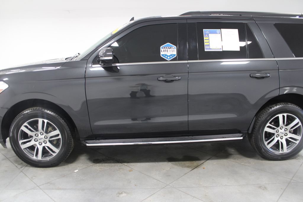 Used 2023 Ford Expedition XLT image 6
