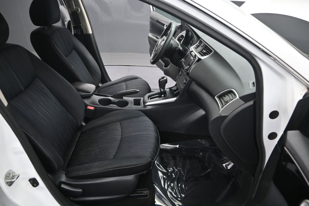 Used 2017 Nissan Sentra SV FWD image 18