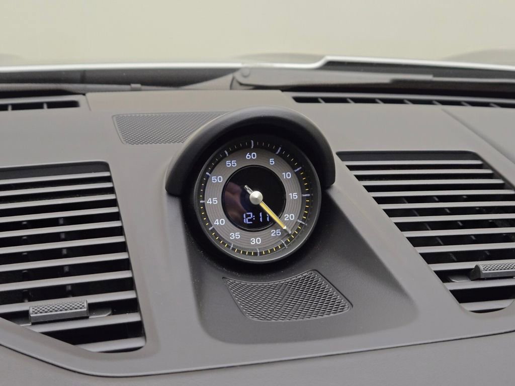 Used 2022 Porsche 911 GT3 RWD image 40