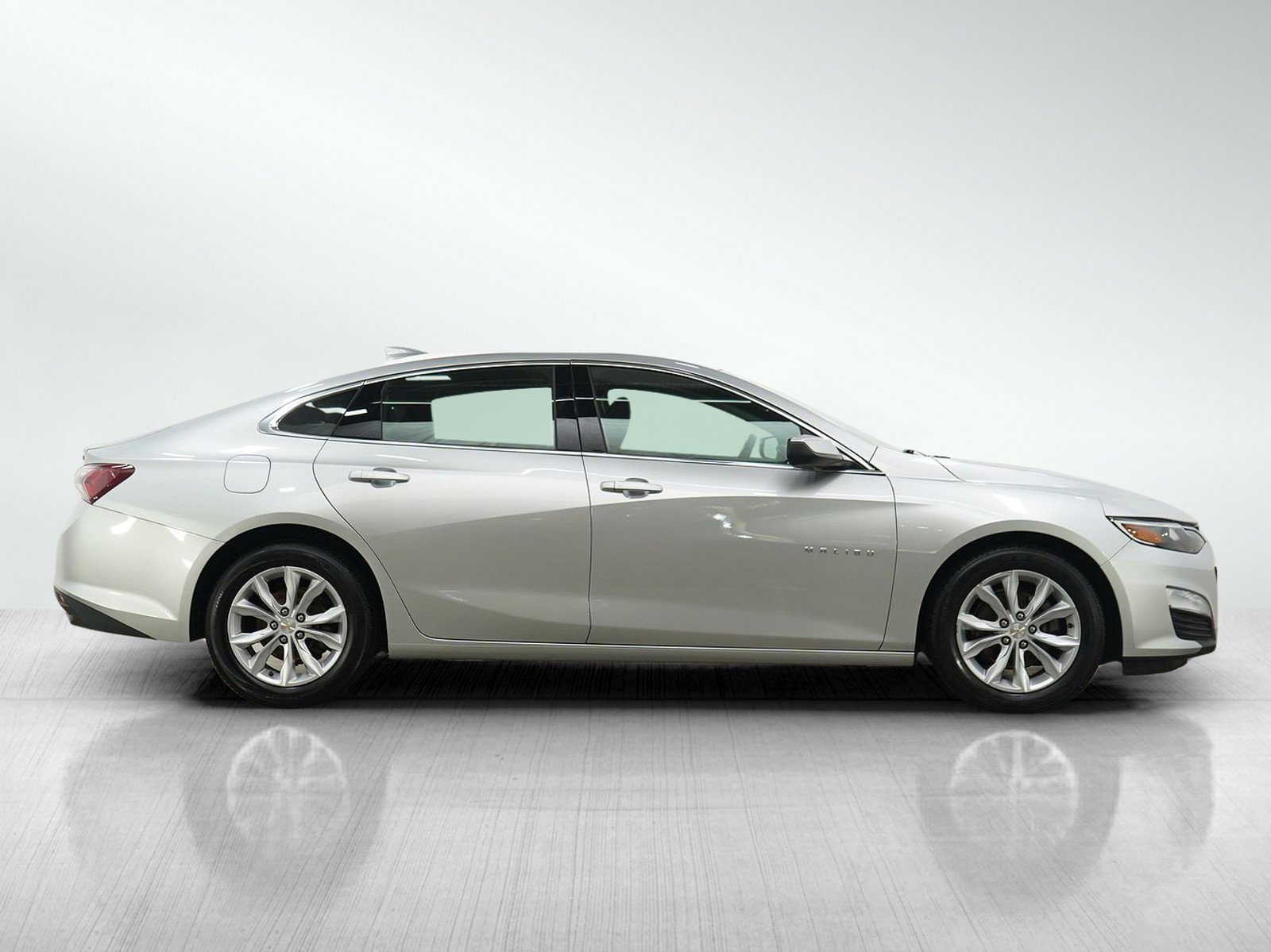 Used 2021 Chevrolet Malibu LT FWD image 6