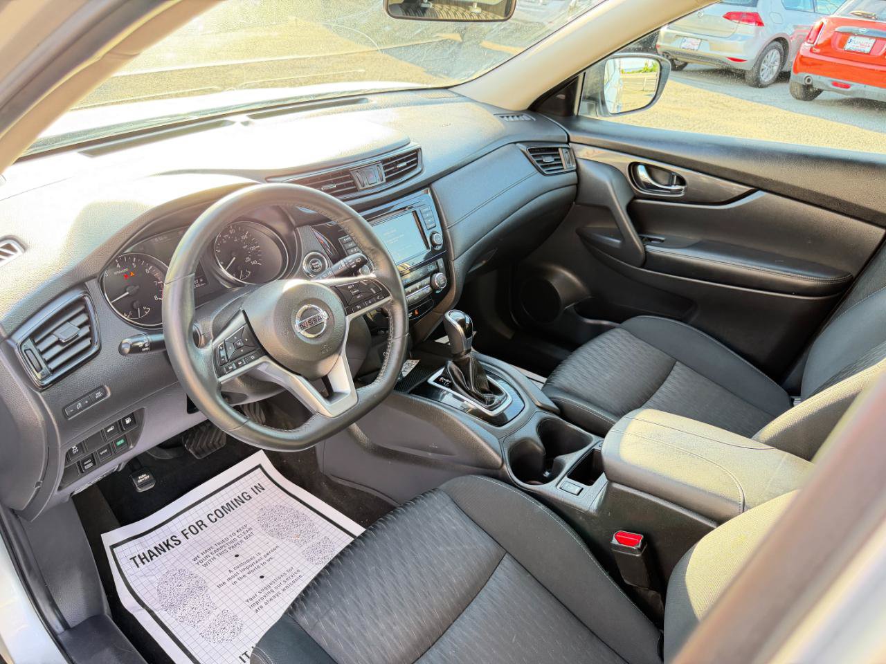 Used 2018 Nissan Rogue SV AWD/4WD image 10