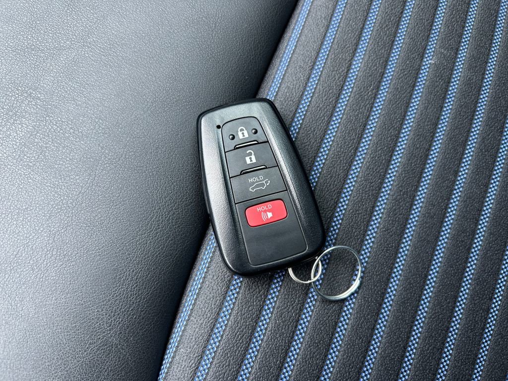 Used 2022 Toyota RAV4 XSE image 33