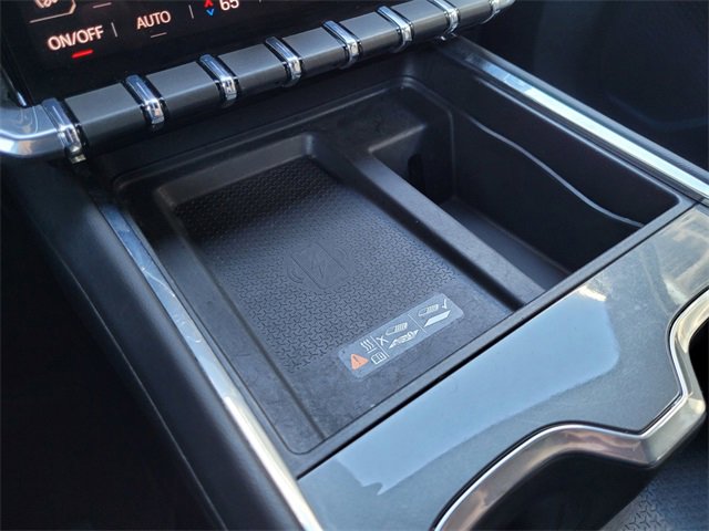 Used 2025 GMC Acadia Elevation image 14