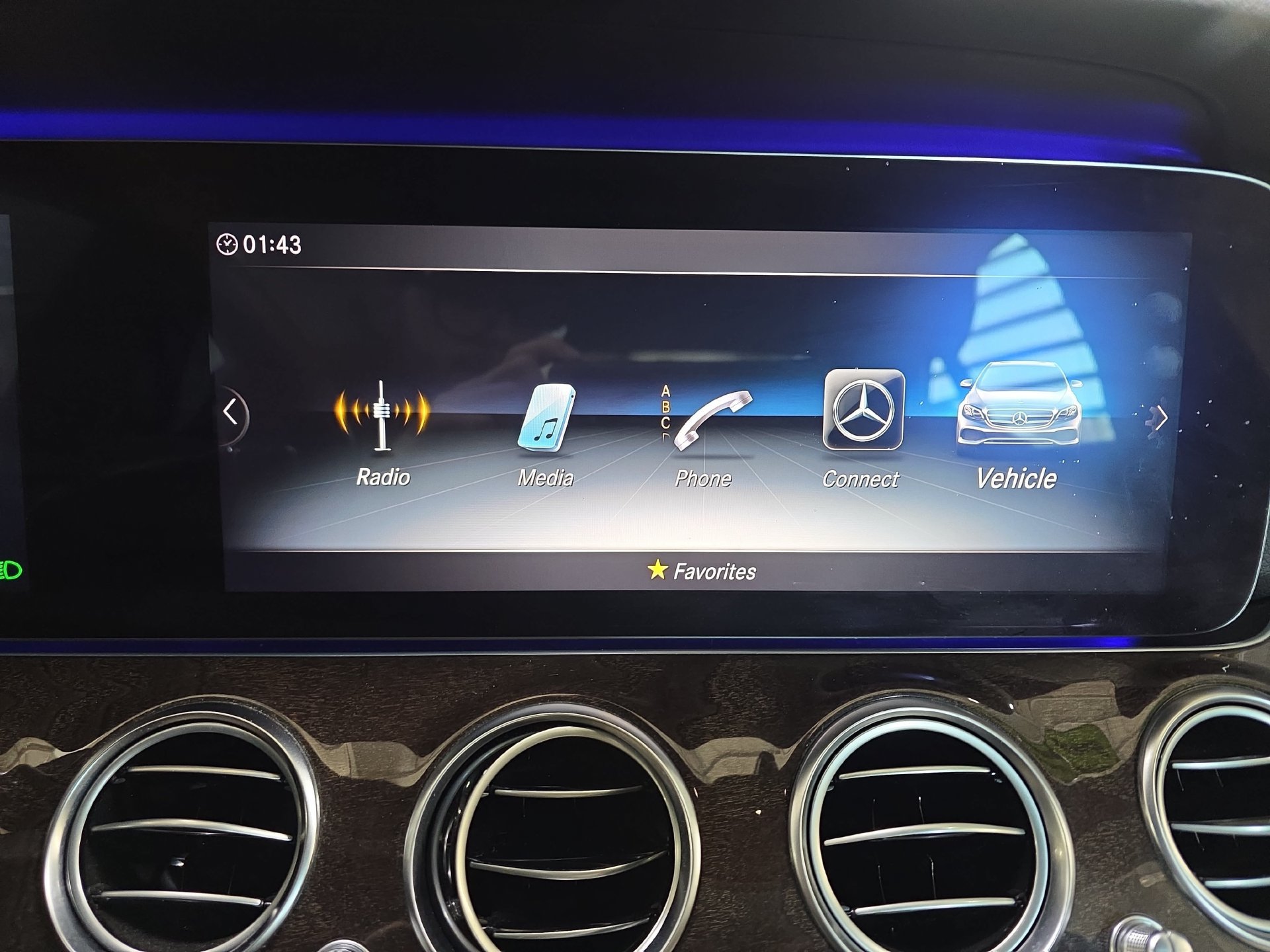 Used 2020 Mercedes-Benz E 350 4MATIC Sedan image 21