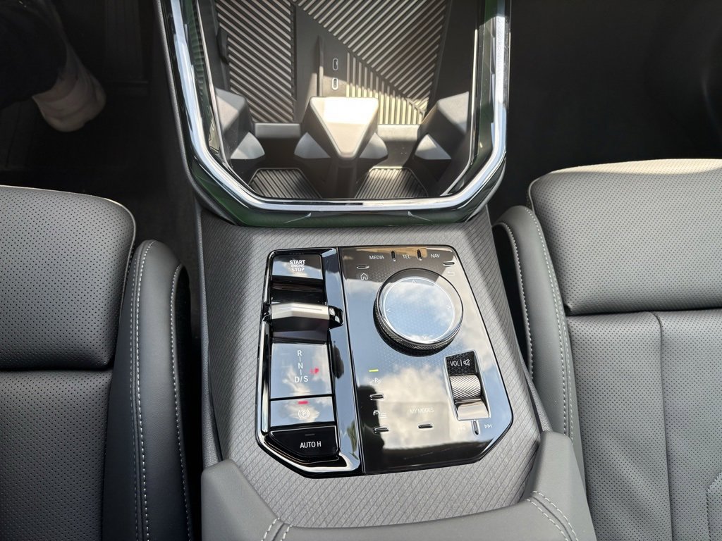 Used 2025 BMW X3 xDrive30i w/ Convenience Package image 18