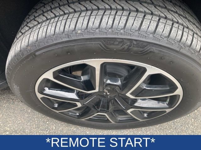 Used 2023 Chevrolet Suburban RST w/ Luxury Package image 7