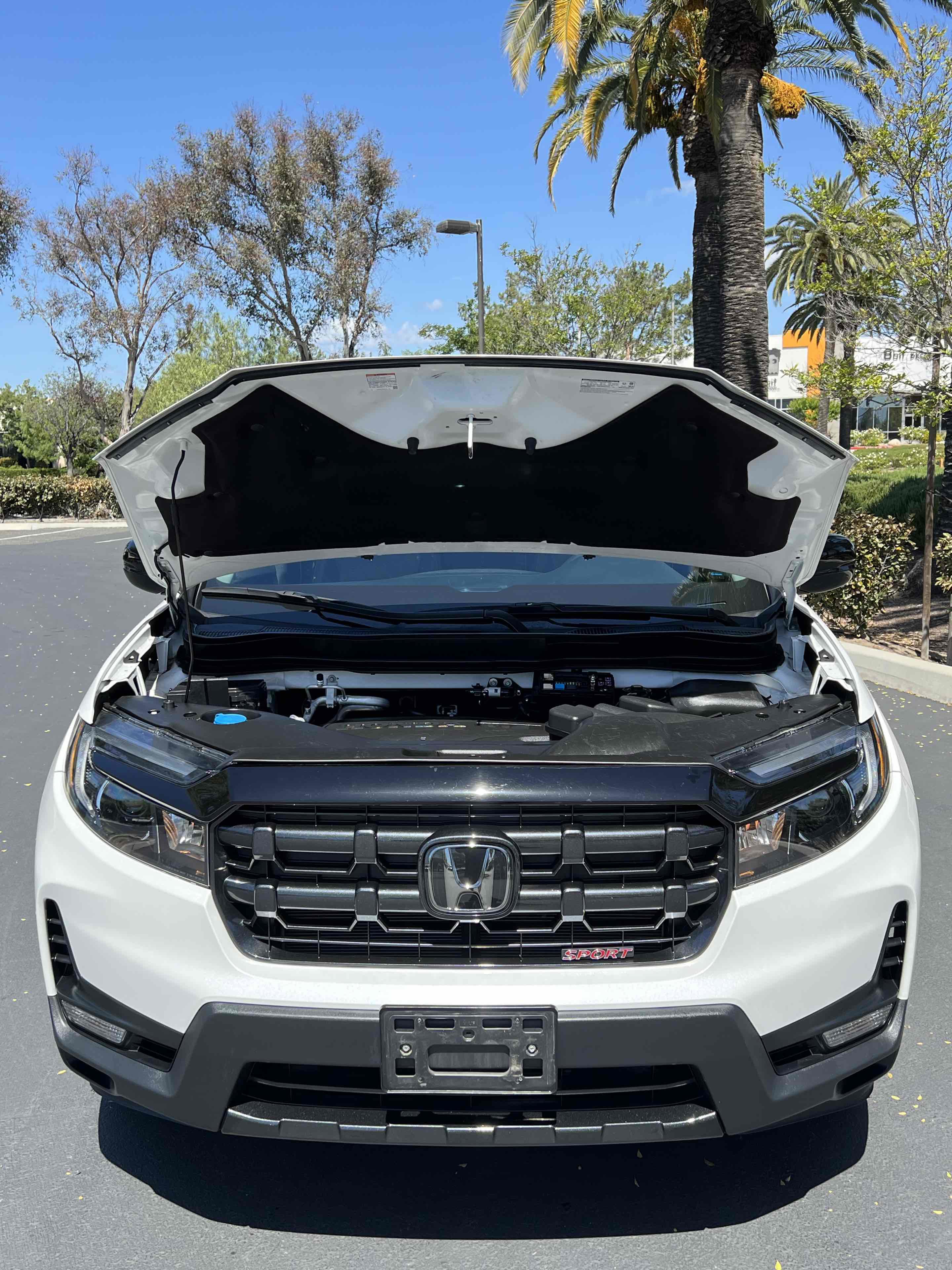 Used 2025 Honda Ridgeline Sport image 17