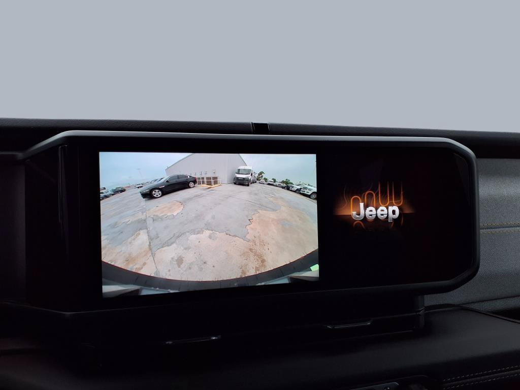 New 2025 Jeep Wrangler Unlimited Sahara AWD/4WD image 9