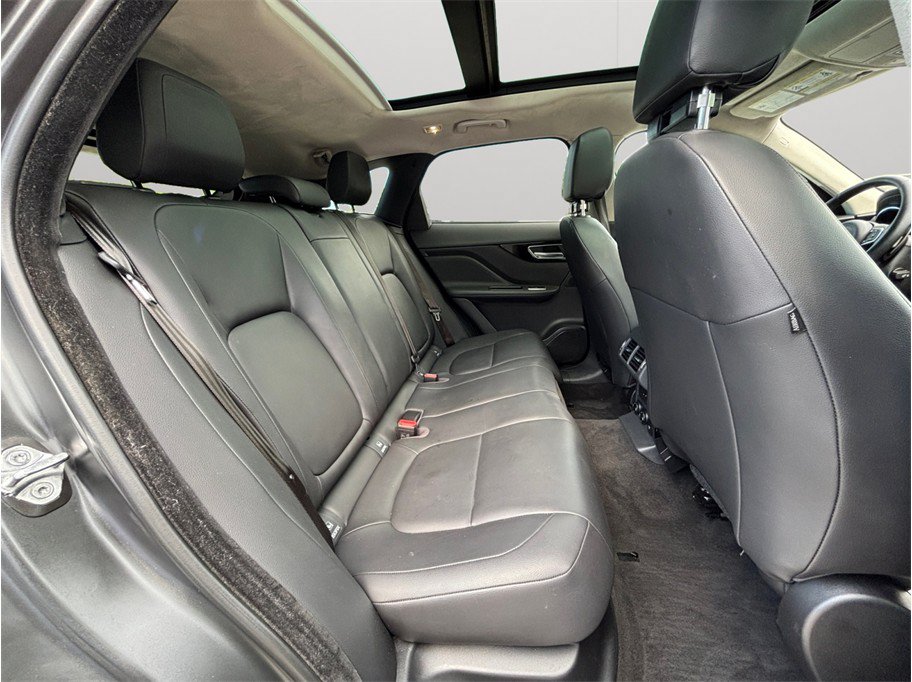 Used 2020 Jaguar F-PACE Premium AWD/4WD image 46