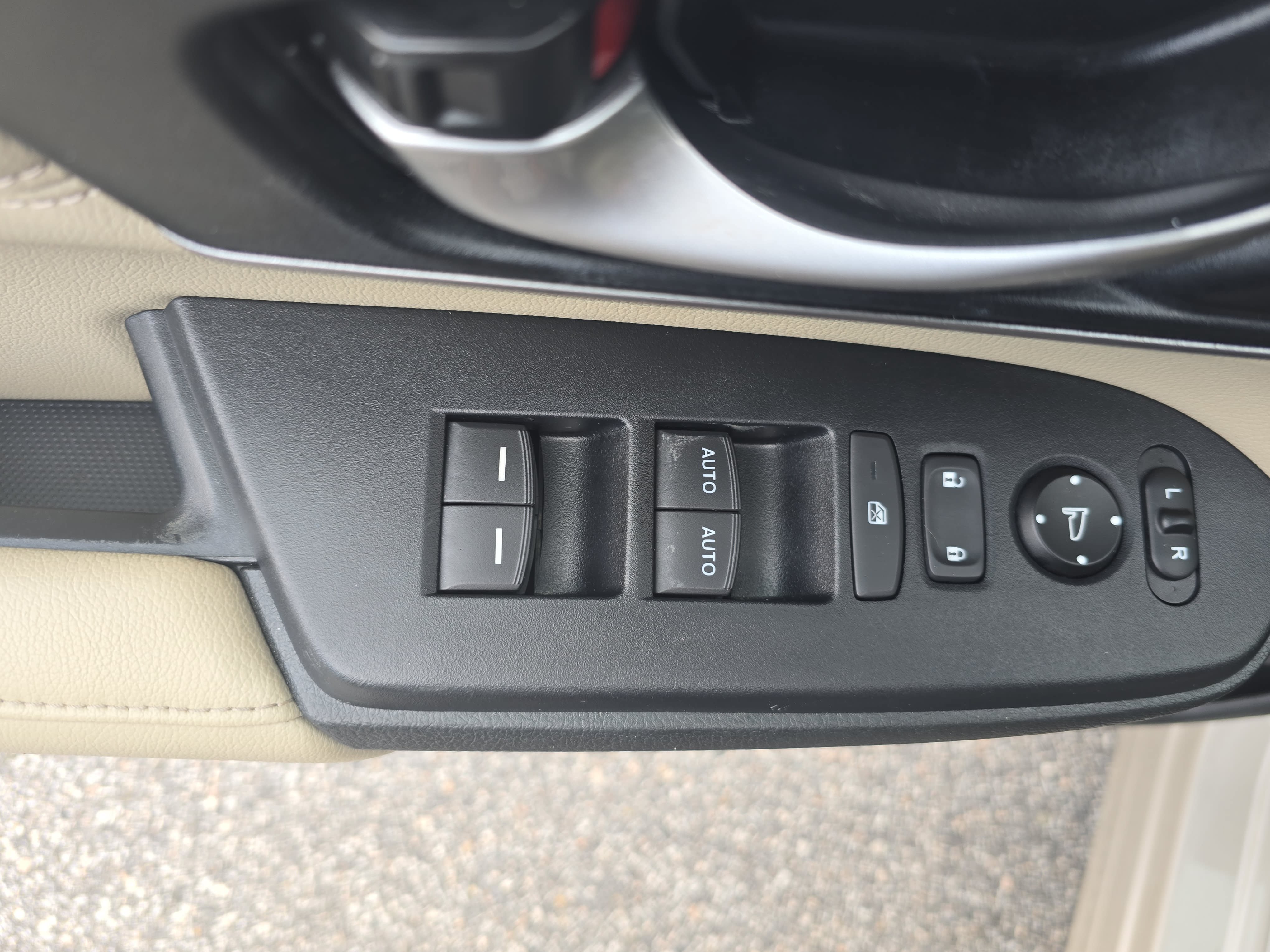 Used 2019 Honda CR-V Touring image 29
