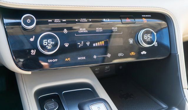 Used 2023 INFINITI QX60 Sensory w/ Cargo Package AWD/4WD image 38