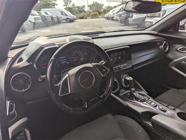 Used 2020 Chevrolet Camaro LT image 9